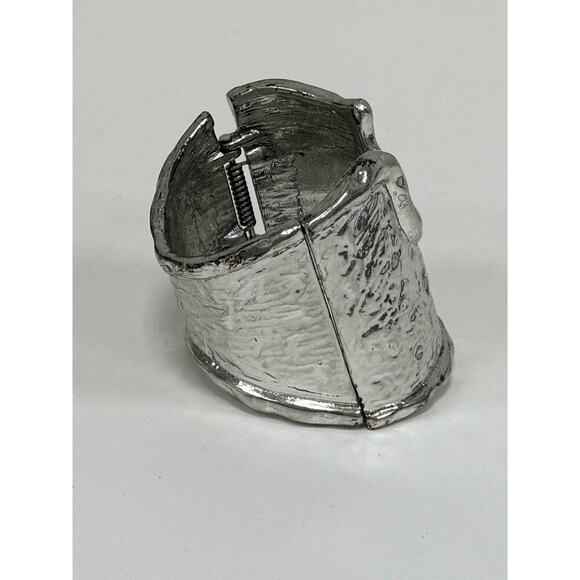 Silver Hinged Cuff Bracelet. WA451 - Picture 4 of 4
